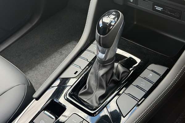 2025 Isuzu MU-X LS-T