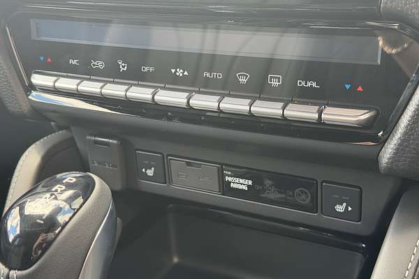 2025 Isuzu MU-X LS-T