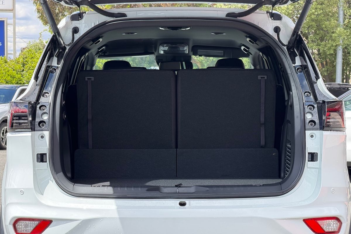 2025 Isuzu MU-X LS-T