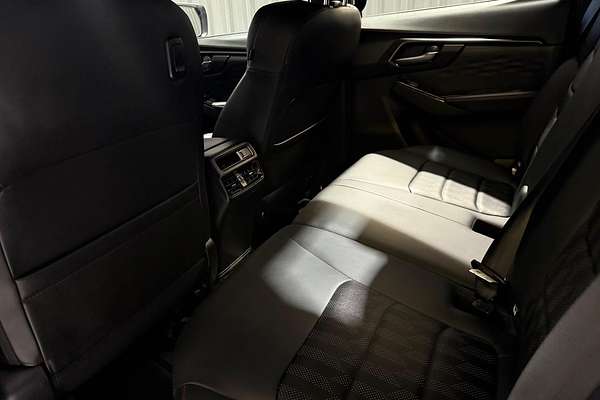 2024 Isuzu D-MAX X-TERRAIN 4X4