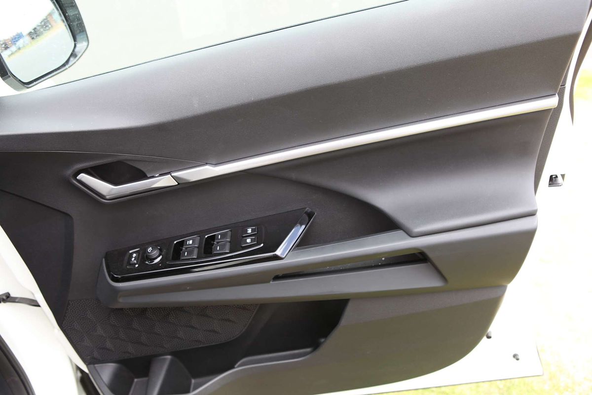 2024 KGM SsangYong Torres ELX J116