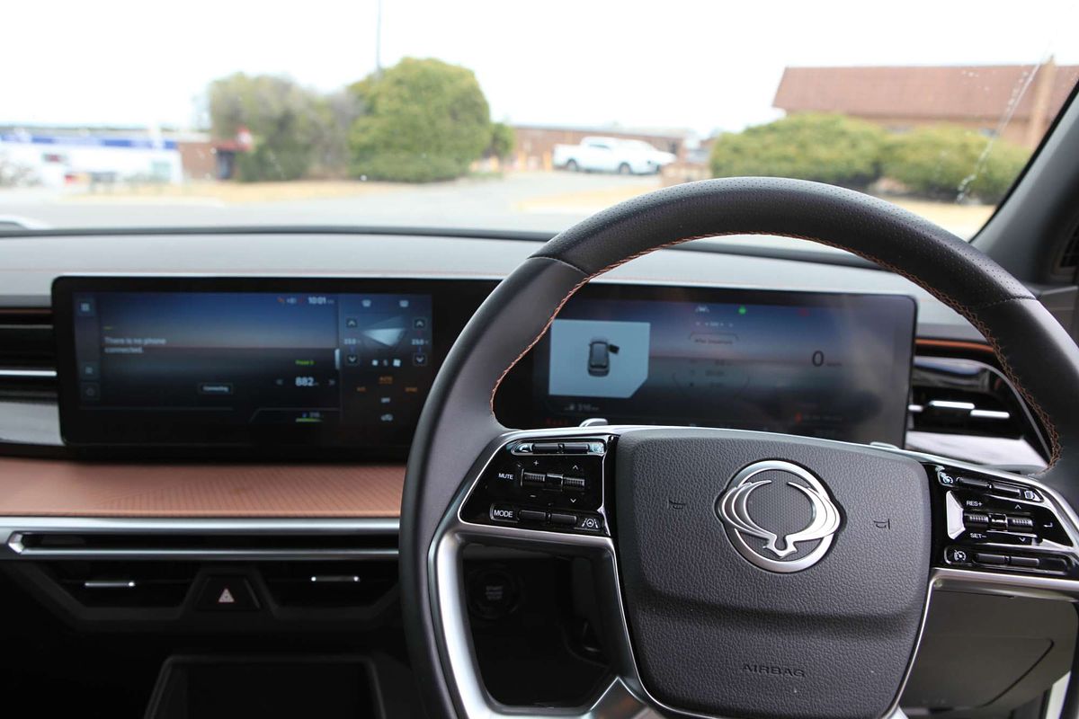 2024 KGM SsangYong Torres ELX J116