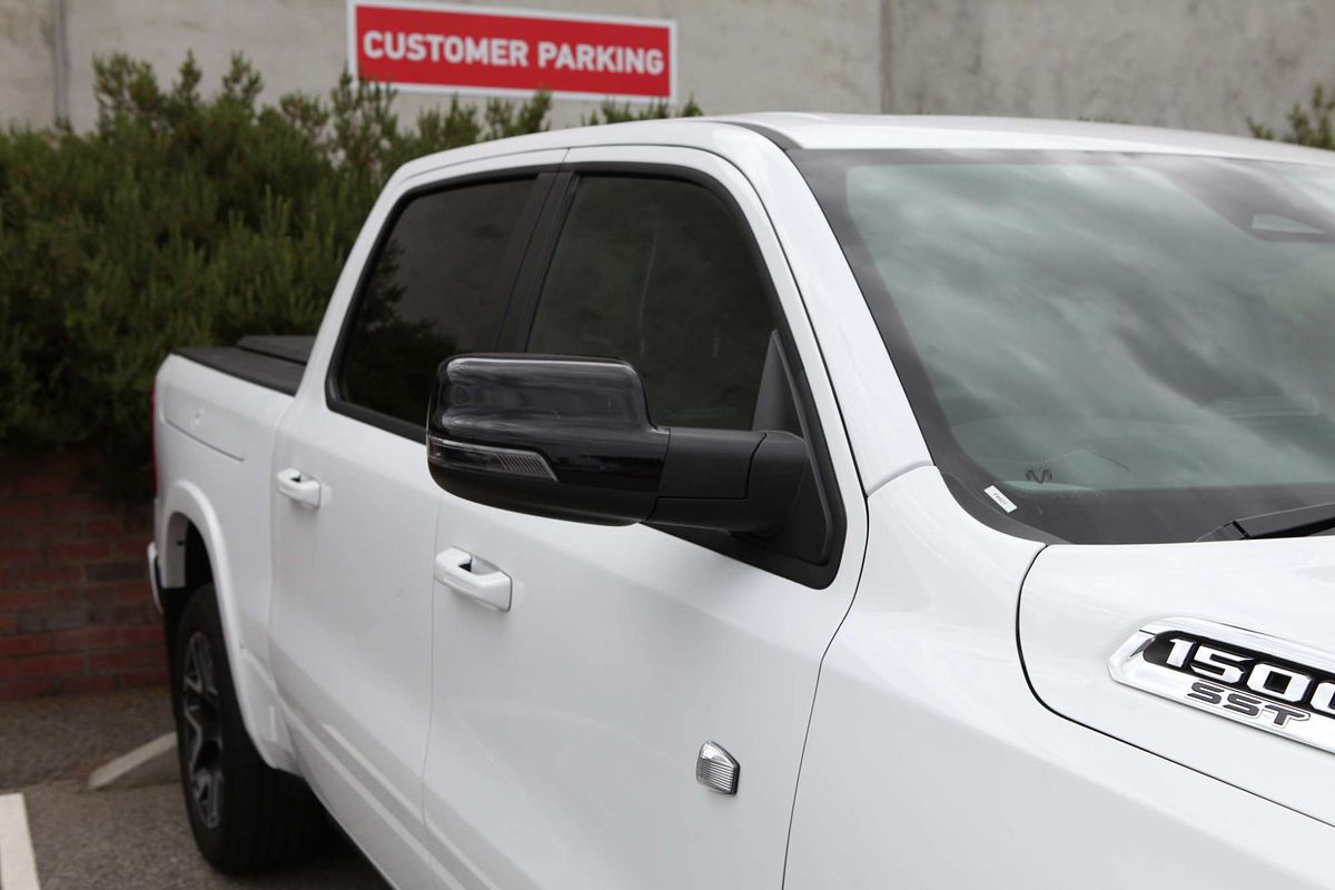 2024 RAM 1500 Laramie Sport Hurricane SO RamBox DT 4X4 SWB