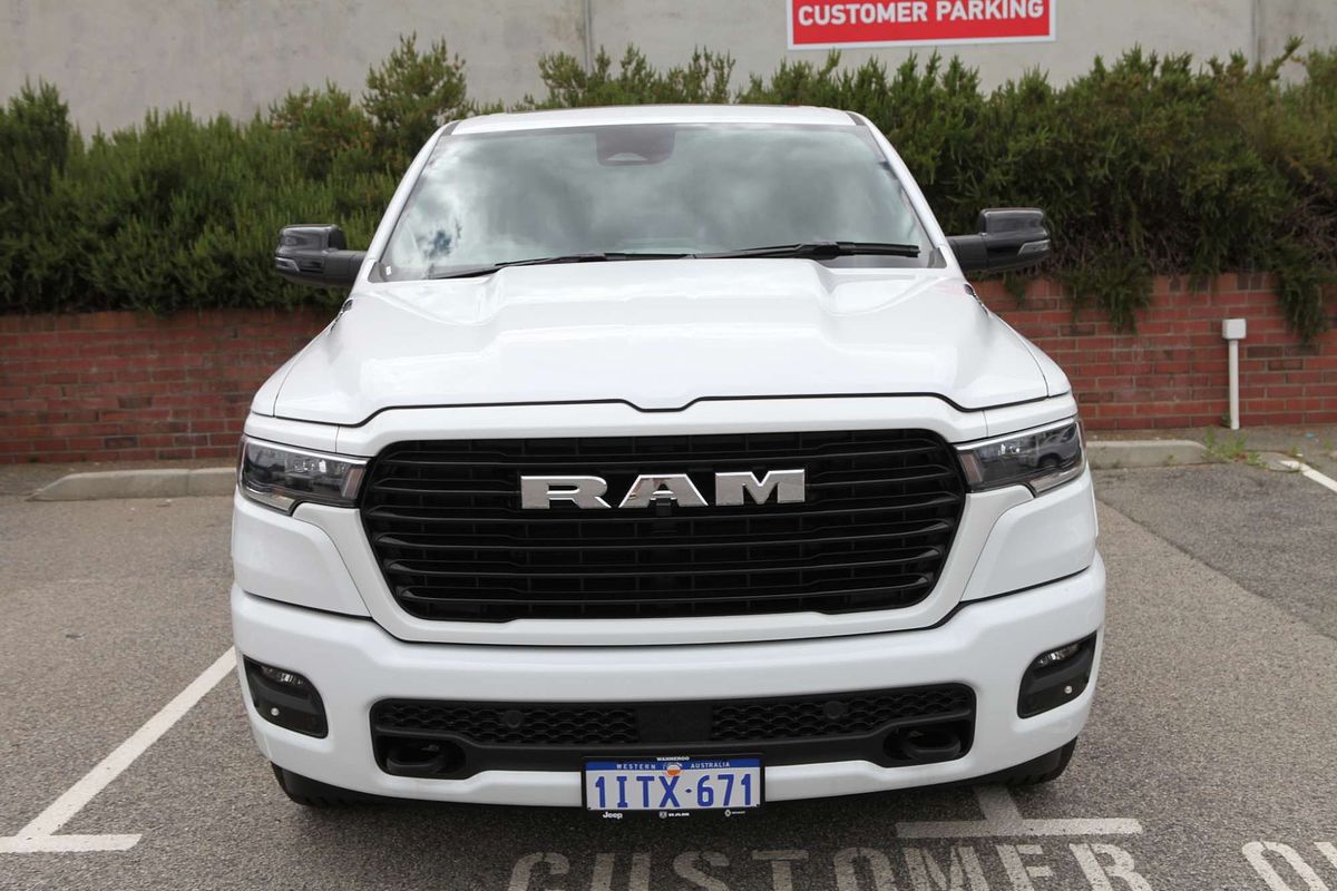 2024 RAM 1500 Laramie Sport Hurricane SO RamBox DT 4X4 SWB