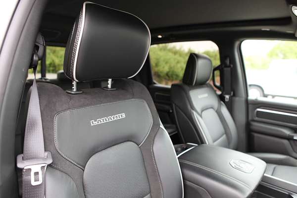 2024 RAM 1500 Laramie Sport Hurricane SO RamBox DT 4X4 SWB