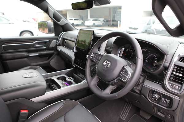 2024 RAM 1500 Laramie Sport Hurricane SO RamBox DT 4X4 SWB