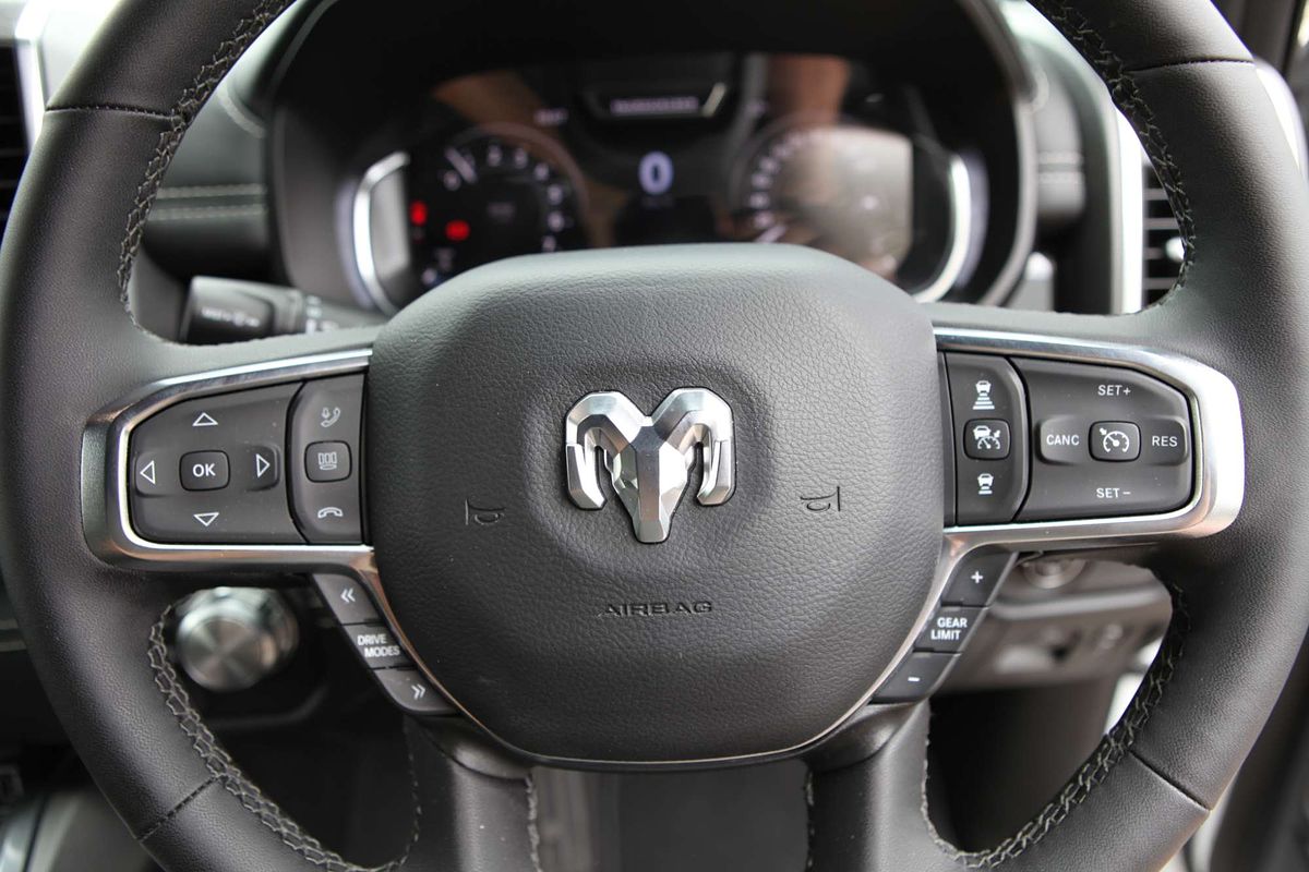 2024 RAM 1500 Laramie Sport Hurricane SO RamBox DT 4X4 SWB