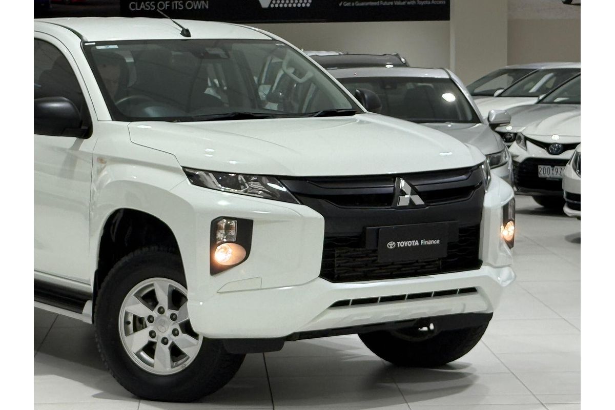 2022 Mitsubishi Triton GLX+ MR 4X4