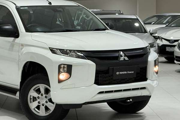 2022 Mitsubishi Triton GLX+ MR 4X4