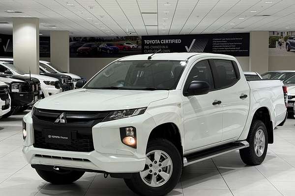 2022 Mitsubishi Triton GLX+ MR 4X4