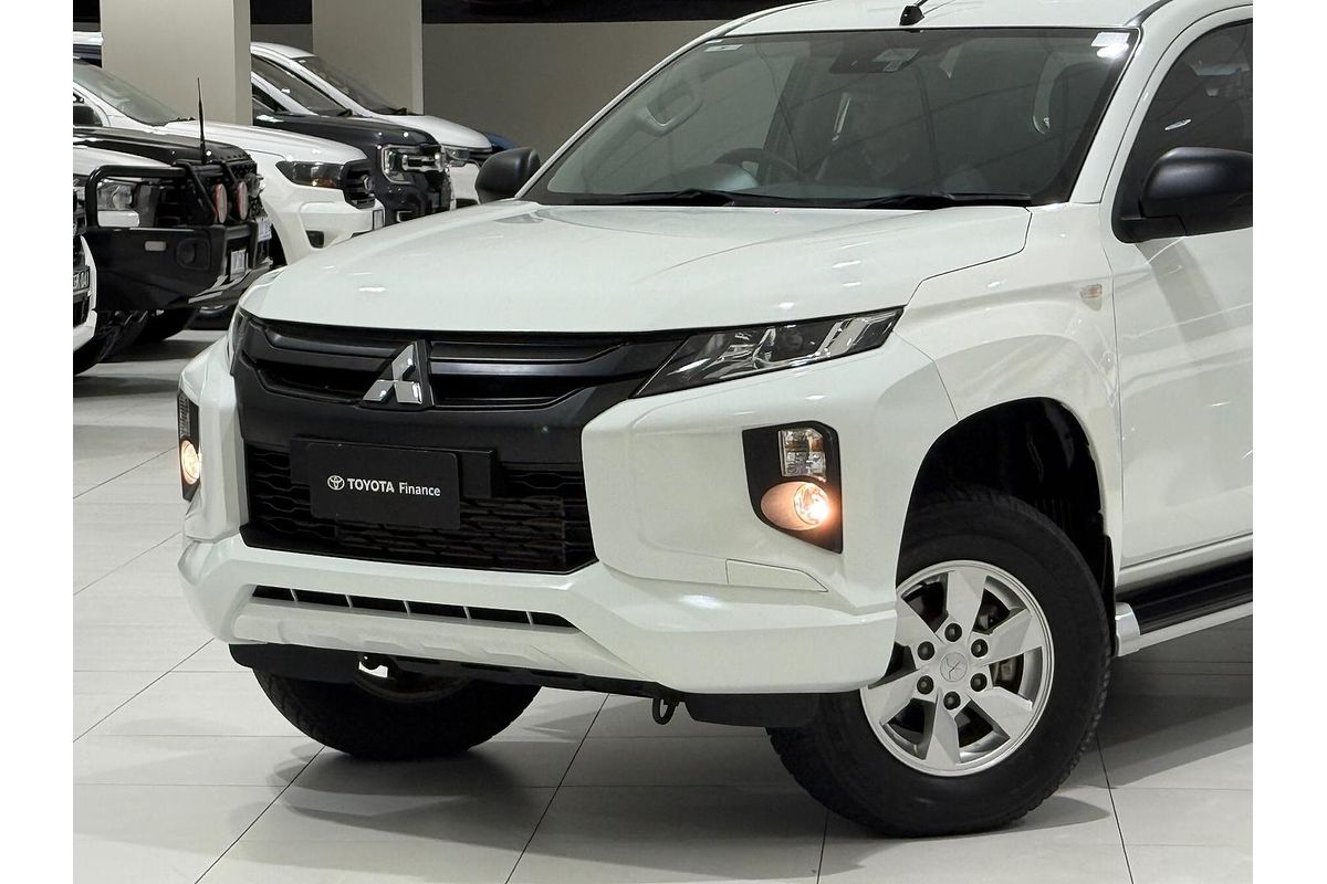2022 Mitsubishi Triton GLX+ MR 4X4