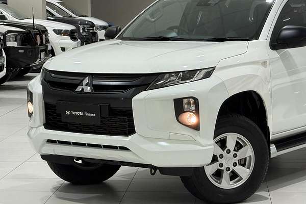 2022 Mitsubishi Triton GLX+ MR 4X4