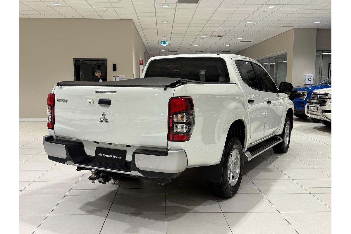 2022 Mitsubishi Triton GLX+ MR 4X4