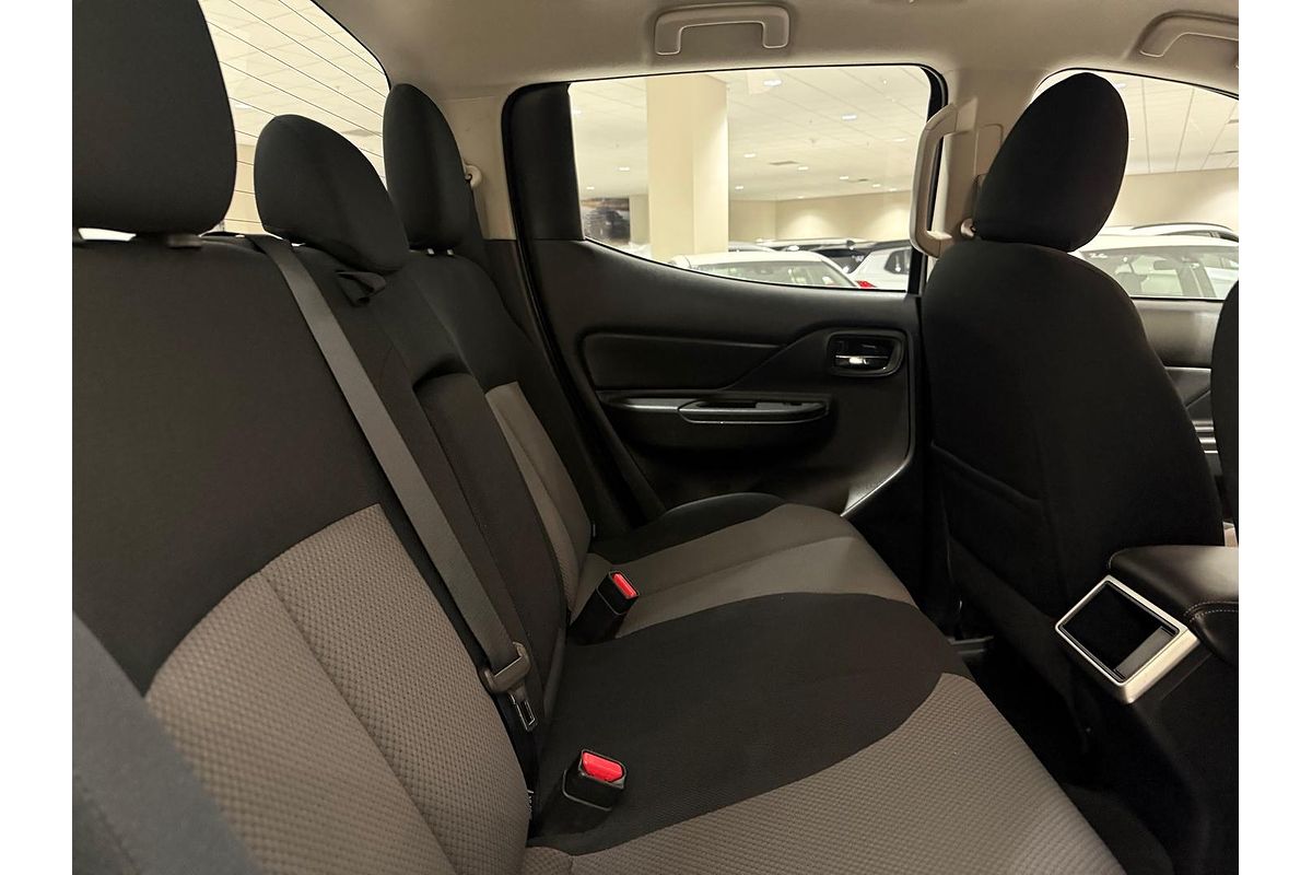 2022 Mitsubishi Triton GLX+ MR 4X4