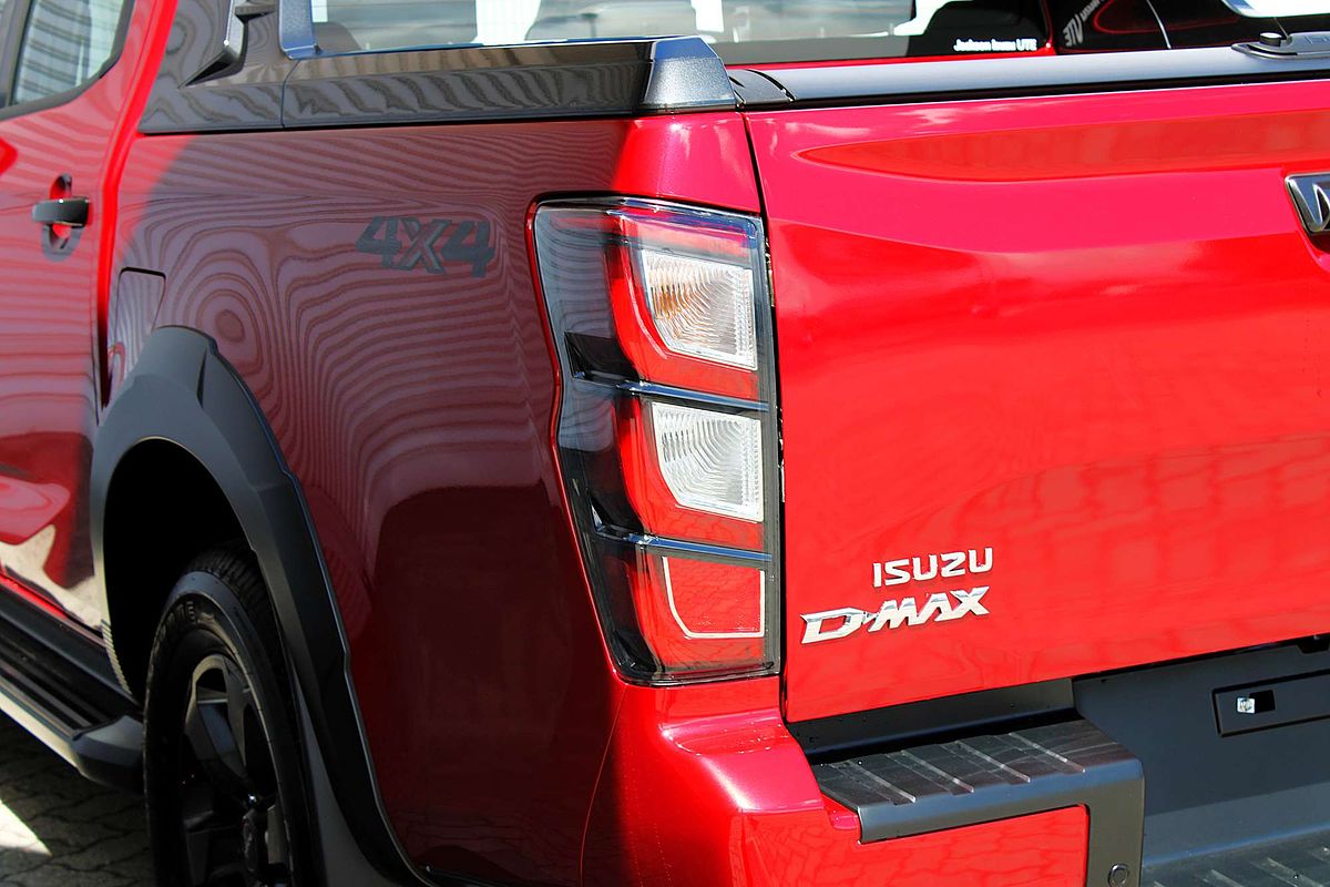 2025 Isuzu D-MAX X-TERRAIN 4X4