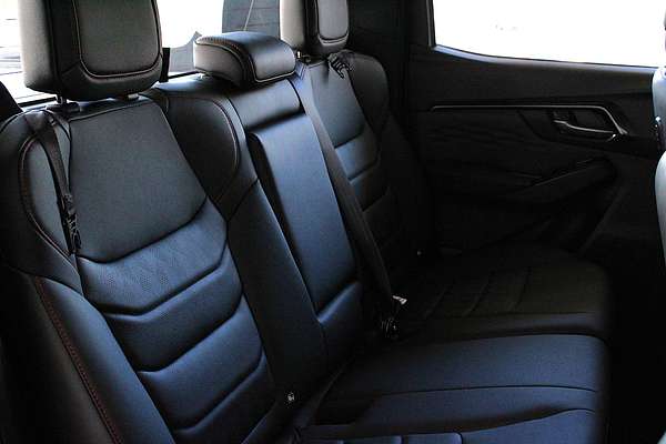 2025 Isuzu D-MAX X-TERRAIN 4X4