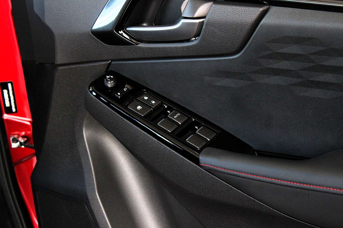 2025 Isuzu D-MAX X-TERRAIN 4X4