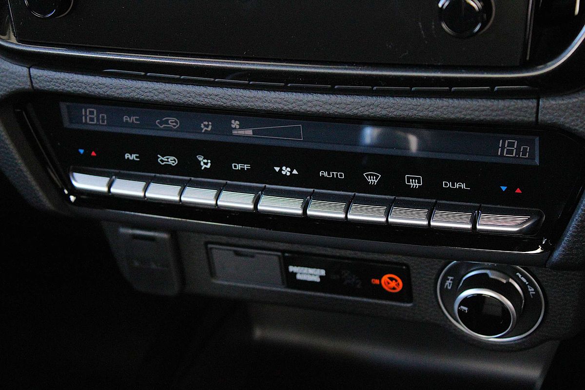 2025 Isuzu D-MAX X-TERRAIN 4X4