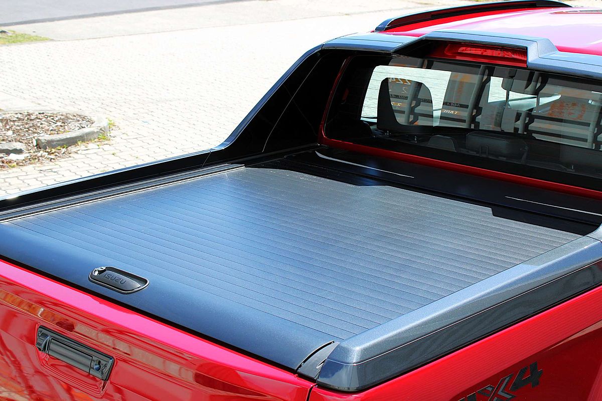 2025 Isuzu D-MAX X-TERRAIN 4X4