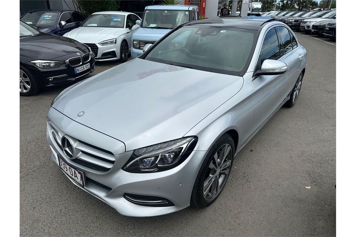 2014 Mercedes-Benz 200  205