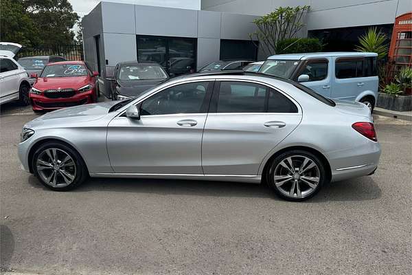 2014 Mercedes-Benz 200  205