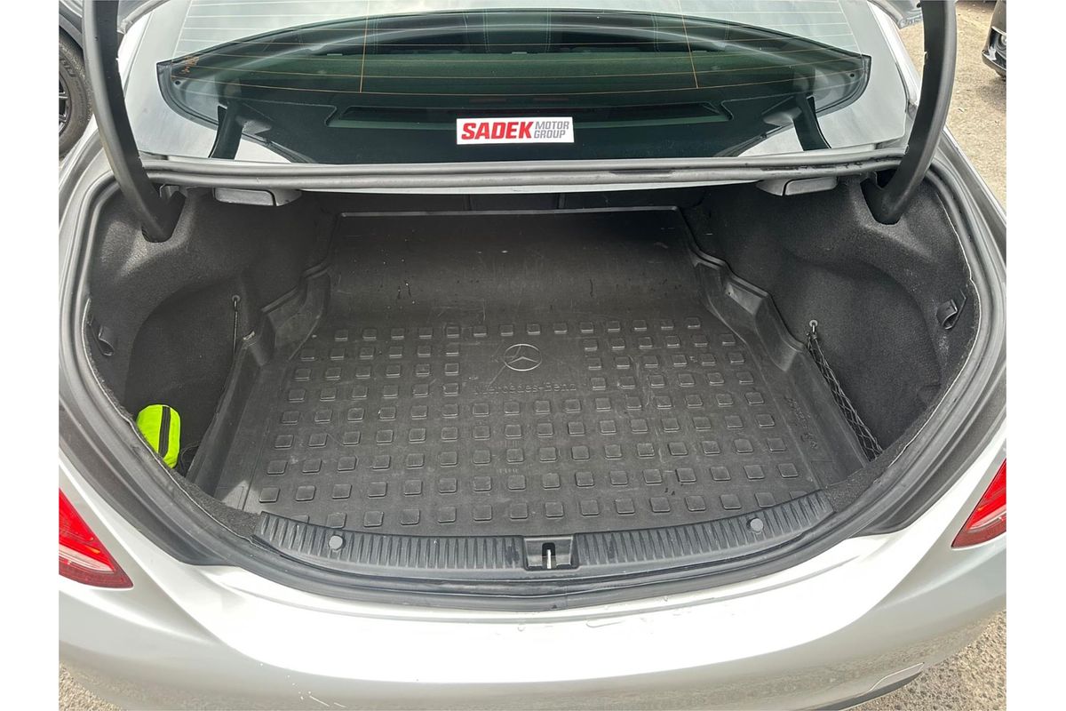 2014 Mercedes-Benz 200  205