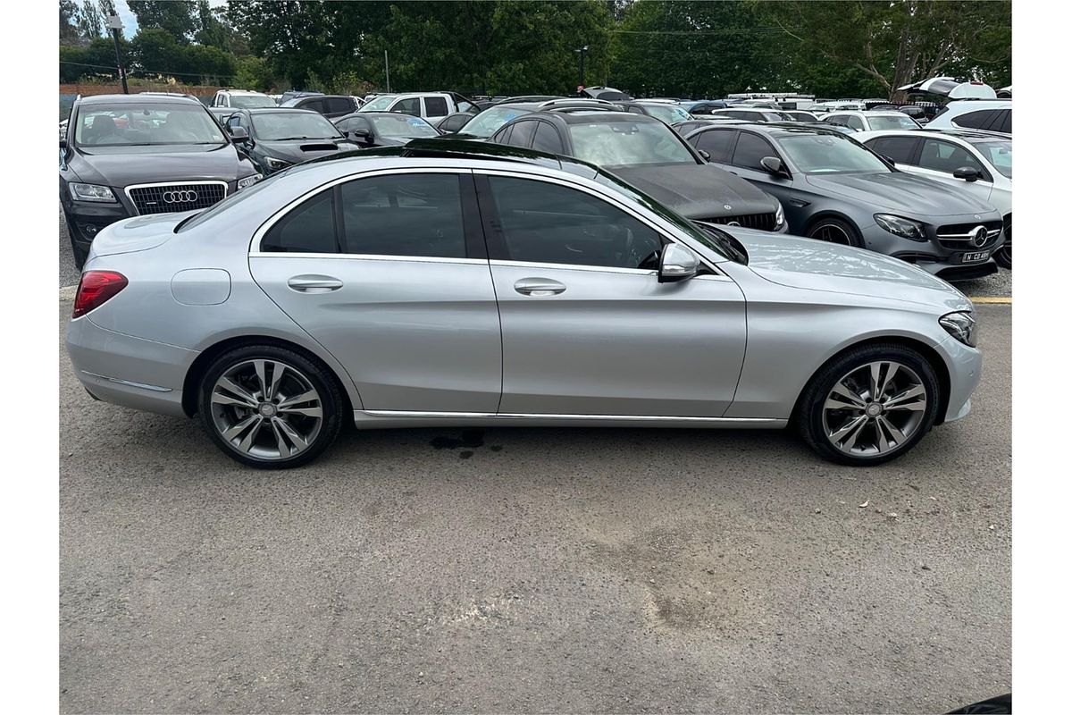 2014 Mercedes-Benz 200  205