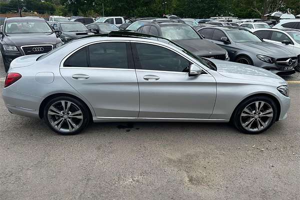 2014 Mercedes-Benz 200  205