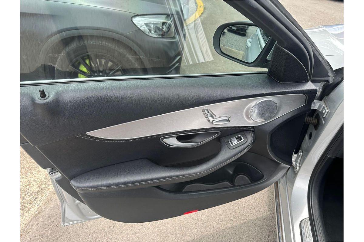 2014 Mercedes-Benz 200  205