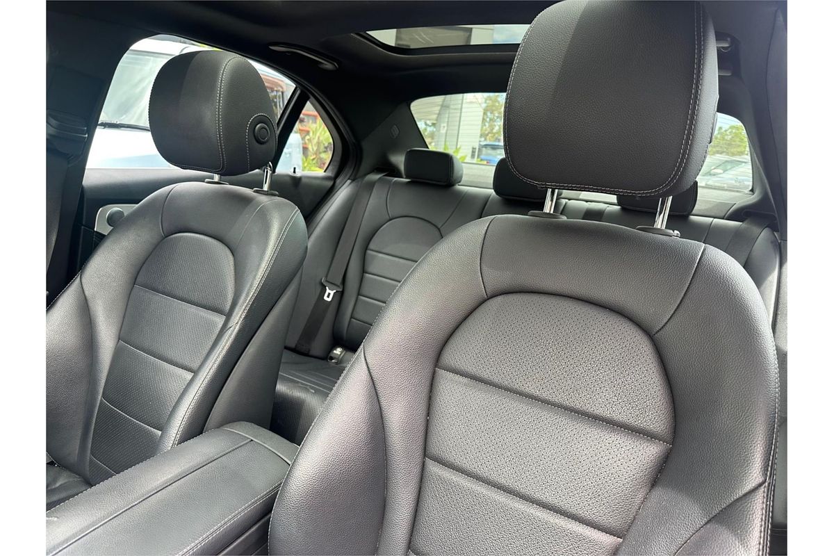 2014 Mercedes-Benz 200  205