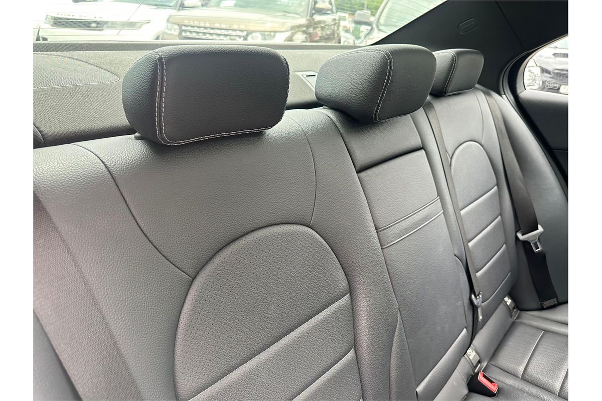 2014 Mercedes-Benz 200  205