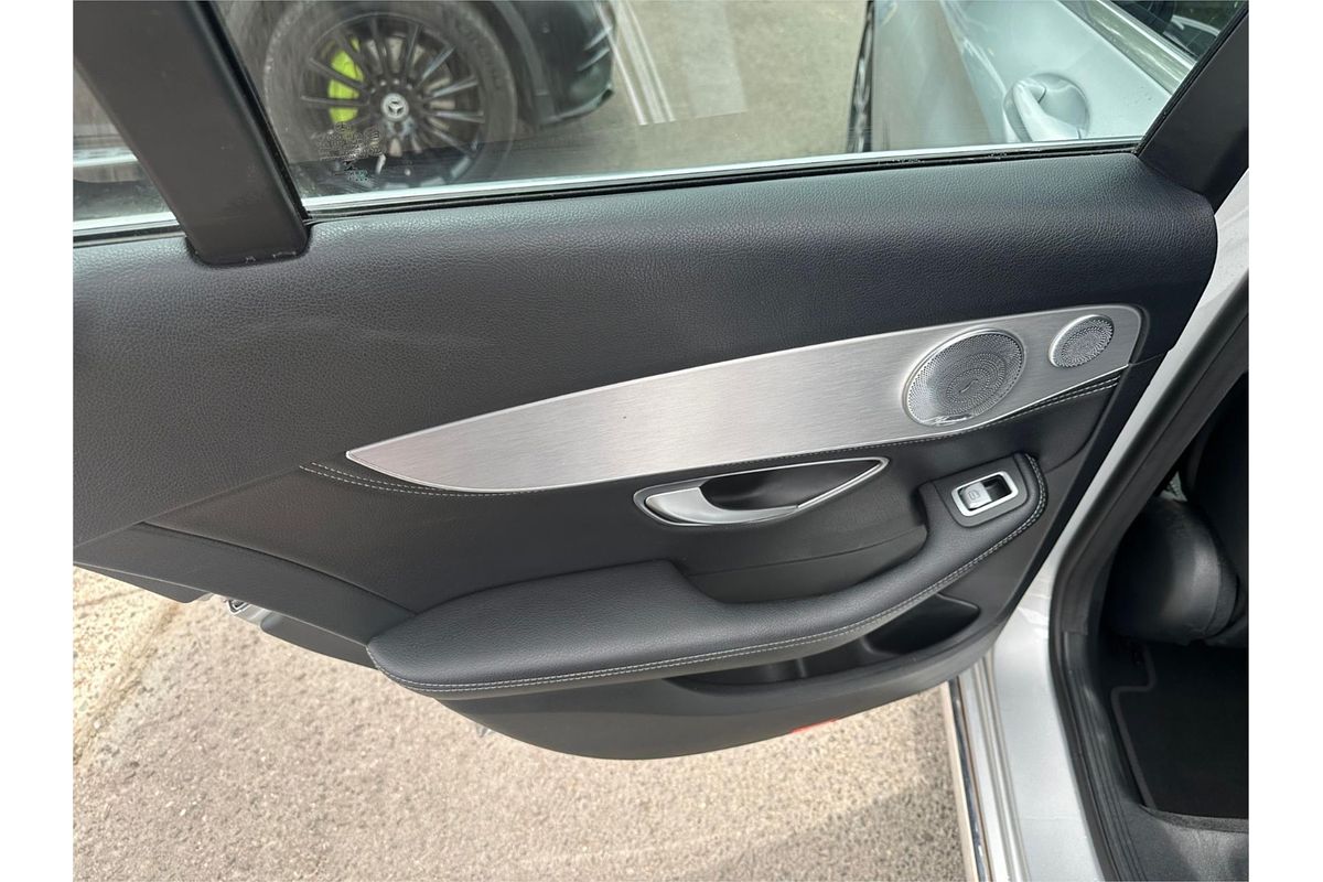 2014 Mercedes-Benz 200  205