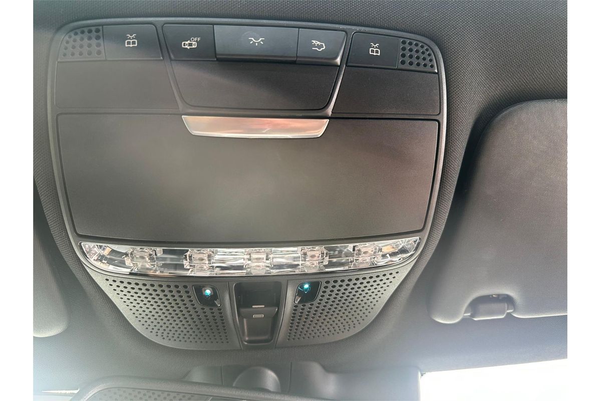 2014 Mercedes-Benz 200  205