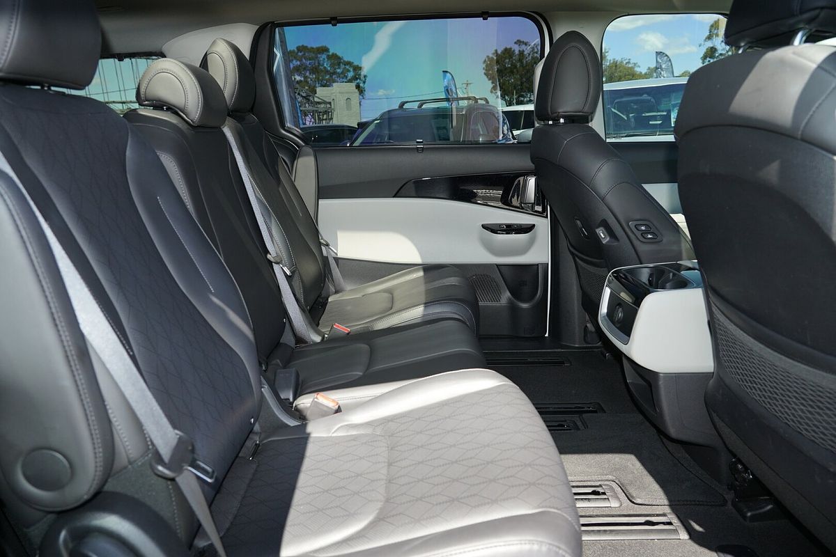 2022 Kia Carnival Platinum KA4