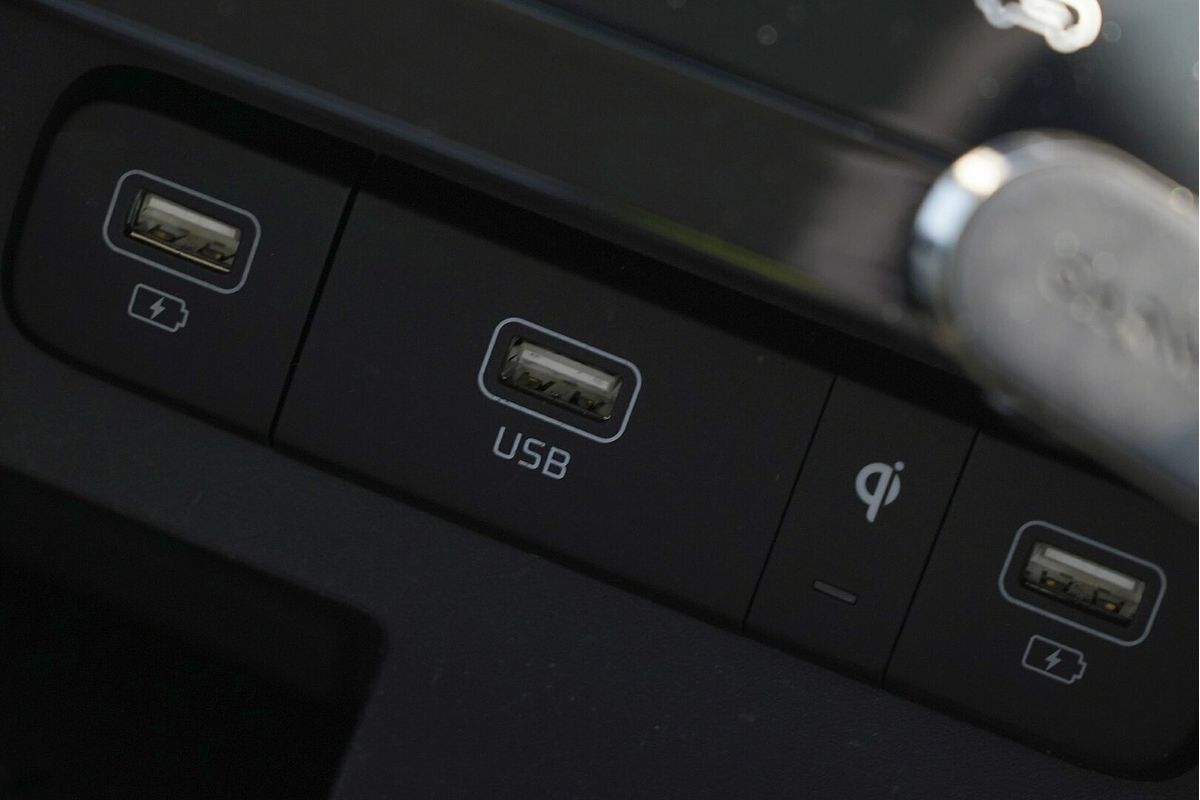 2022 Kia Carnival Platinum KA4