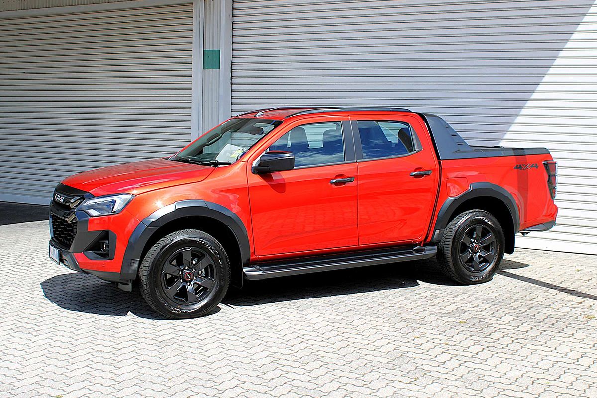 2025 Isuzu D-MAX X-TERRAIN 4X4