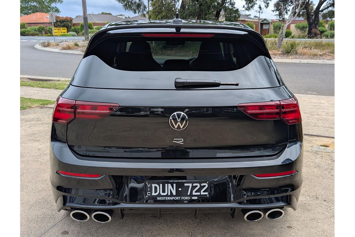 2024 Volkswagen Golf R 8