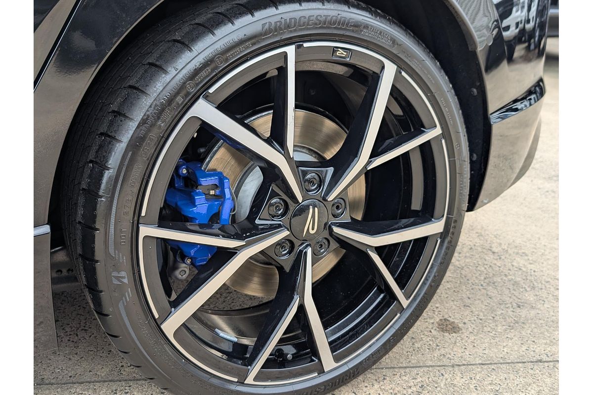 2024 Volkswagen Golf R 8