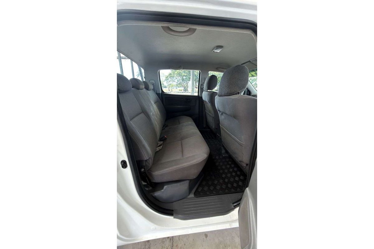 2013 Toyota Hilux SR KUN26R 4X4