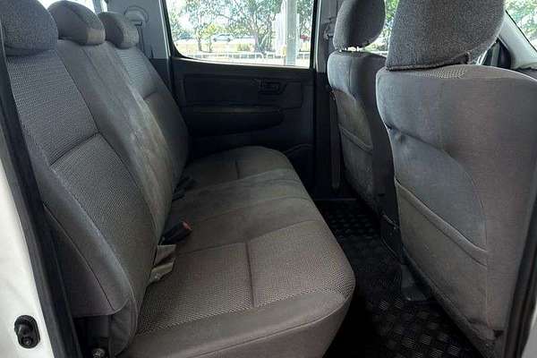 2013 Toyota Hilux SR KUN26R 4X4