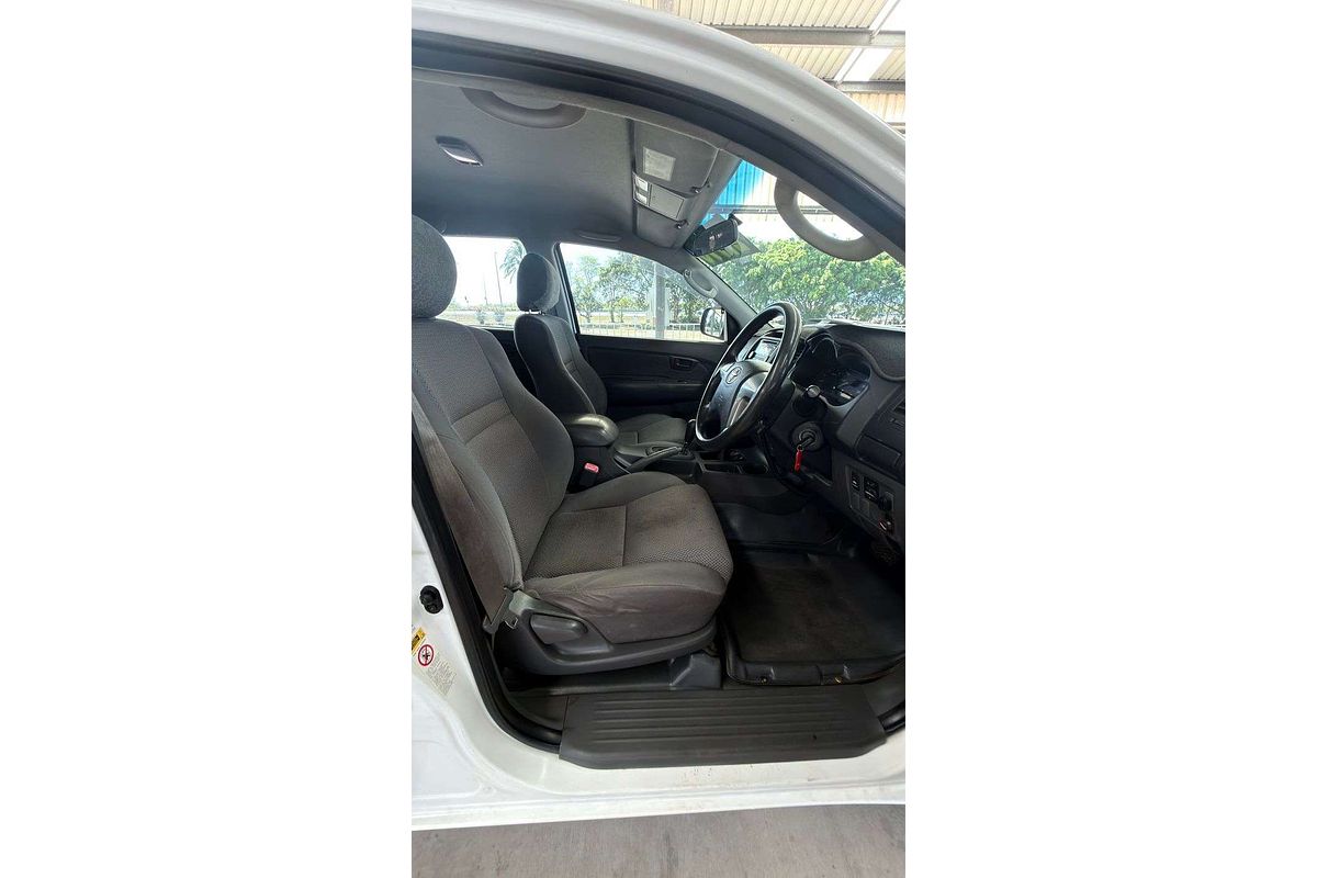 2013 Toyota Hilux SR KUN26R 4X4