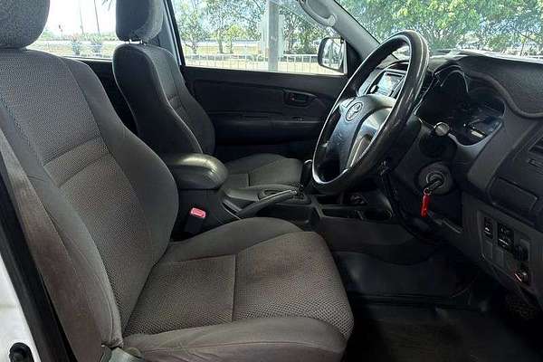 2013 Toyota Hilux SR KUN26R 4X4