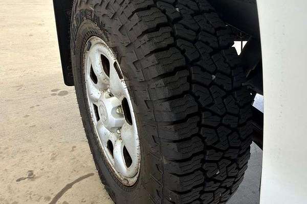 2013 Toyota Hilux SR KUN26R 4X4