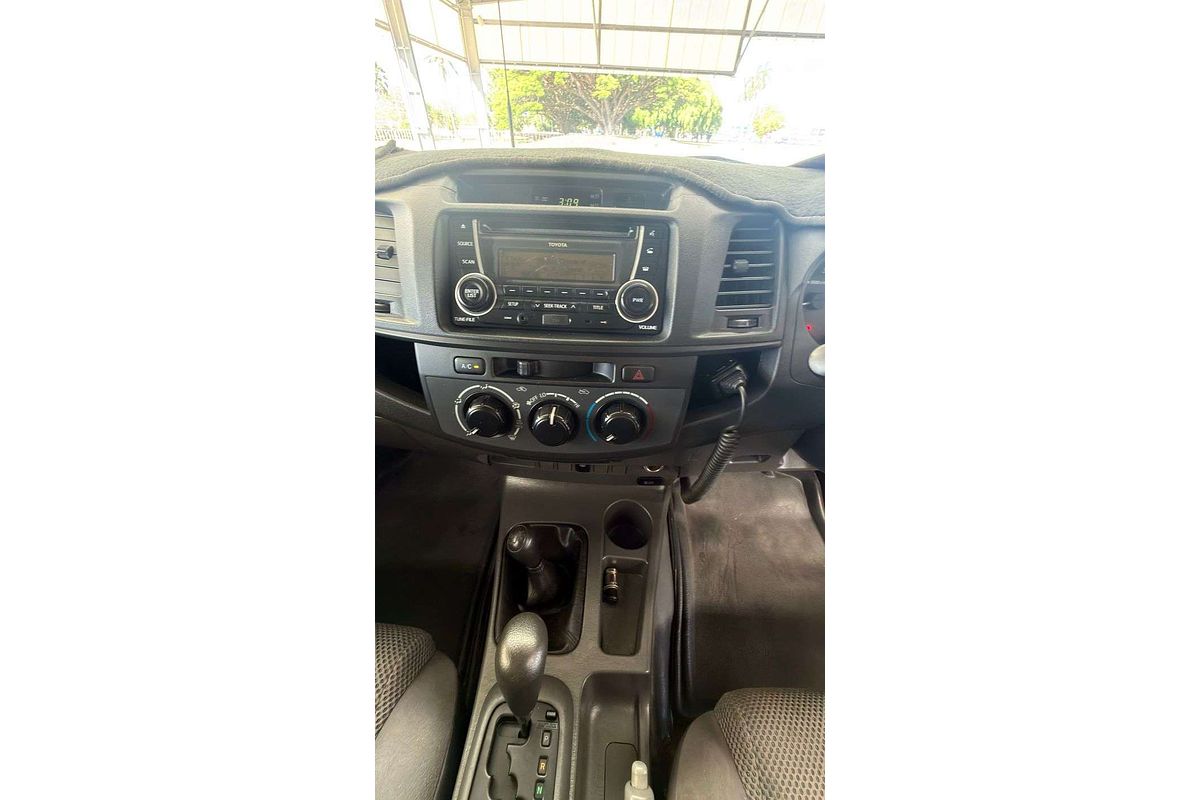 2013 Toyota Hilux SR KUN26R 4X4