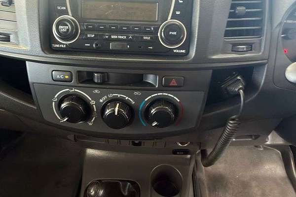 2013 Toyota Hilux SR KUN26R 4X4