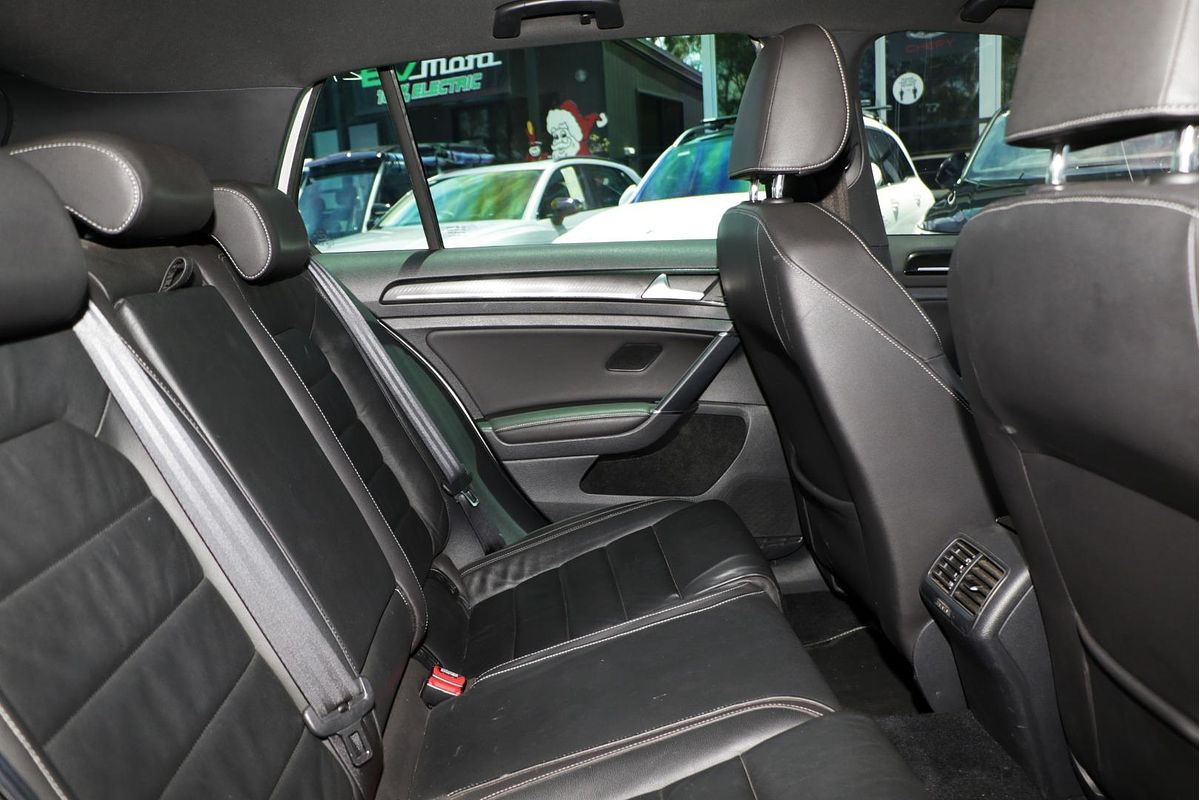 2014 Volkswagen Golf R 7