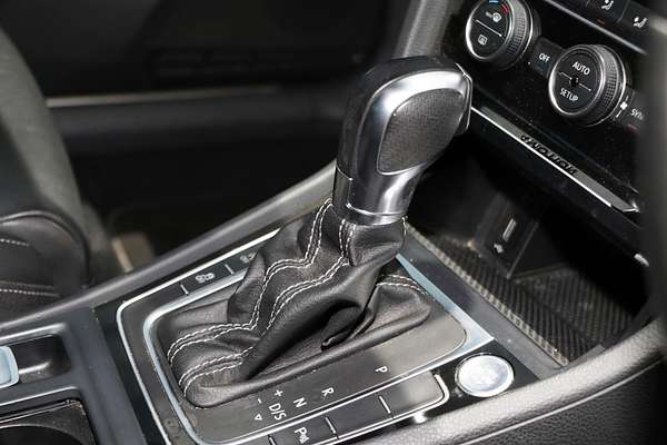 2014 Volkswagen Golf R 7