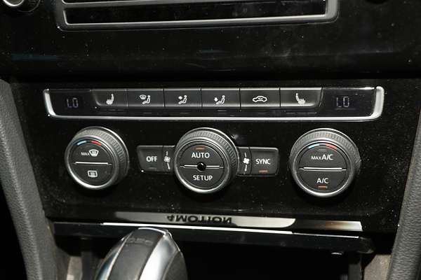 2014 Volkswagen Golf R 7