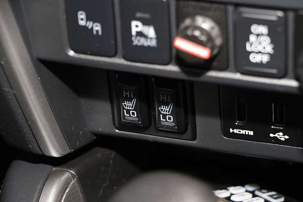 2020 Mitsubishi Triton GSR MR 4X4