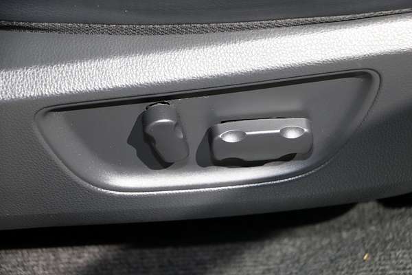 2020 Mitsubishi Triton GSR MR 4X4